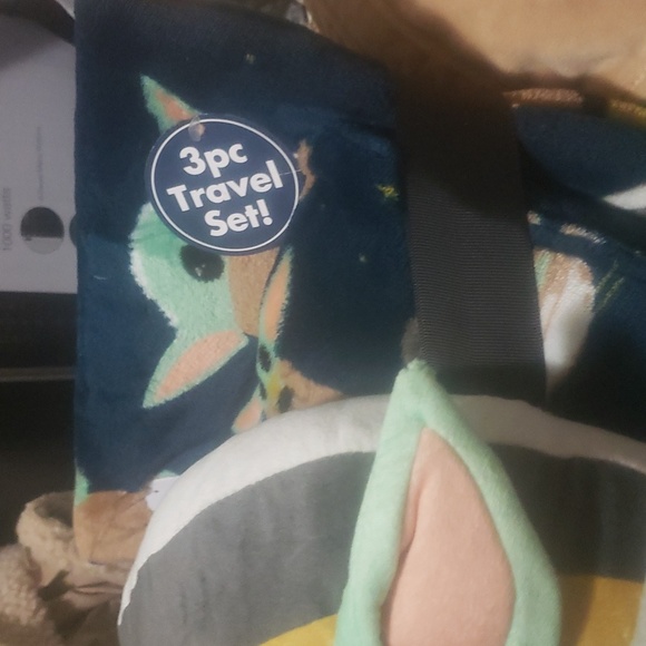 Baby Yoda items - Picture 6 of 11